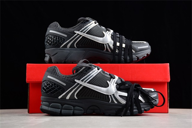 men air ZOOM VOMERO V5 shoes 2023-12-18-027